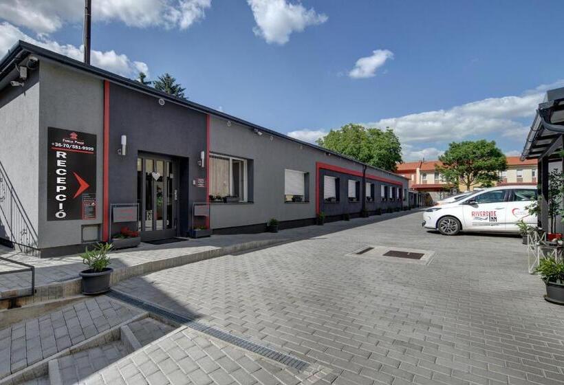 צימר Familia Panzió & Apartmanház Győr