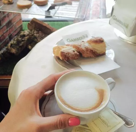 Aamiaismajoitus (B&B) Flamingo Rooms