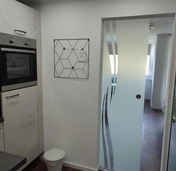 Gemütliches Studio Mit Ausblick, Pool Und Wifi