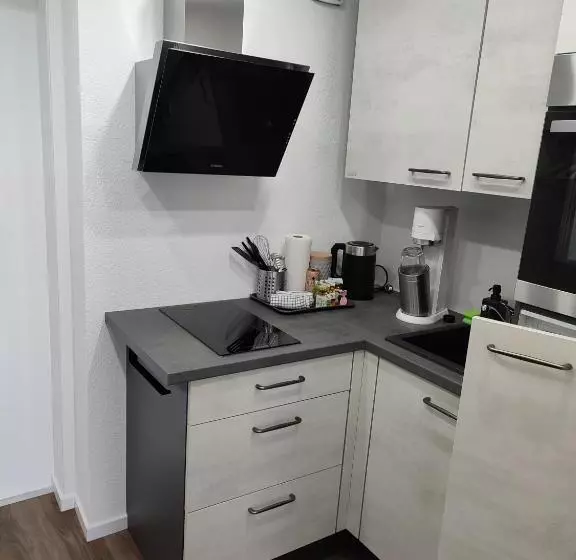 Gemütliches Studio Mit Ausblick, Pool Und Wifi