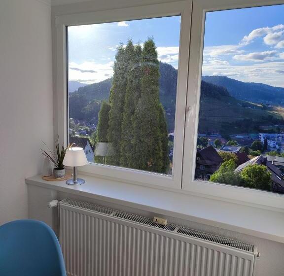 Gemütliches Studio Mit Ausblick, Pool Und Wifi