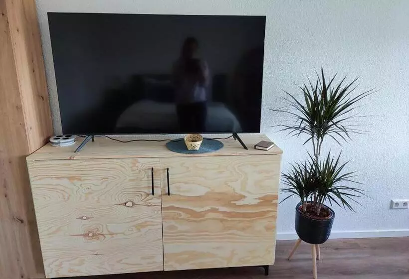 Gemütliches Studio Mit Ausblick, Pool Und Wifi