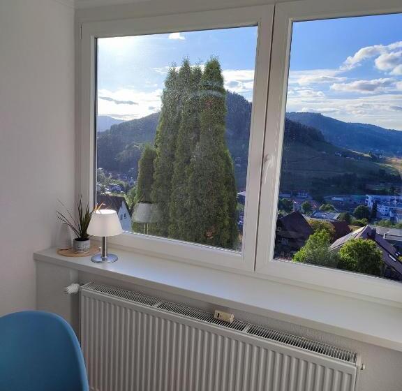 Gemütliches Studio Mit Ausblick, Pool Und Wifi
