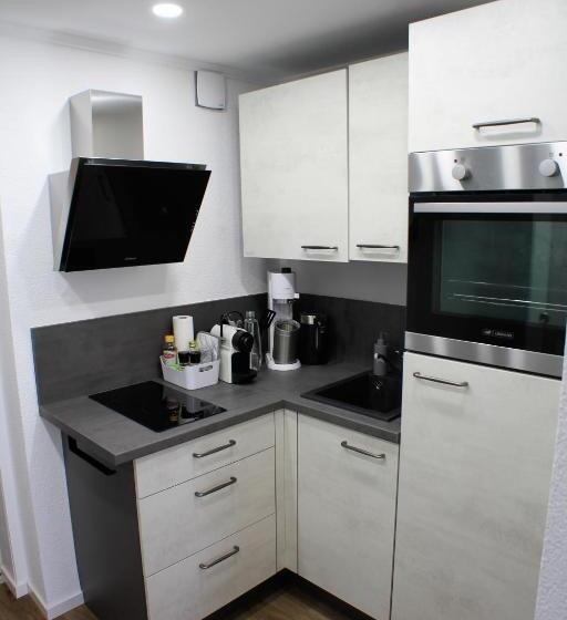 Gemütliches Studio Mit Ausblick, Pool Und Wifi