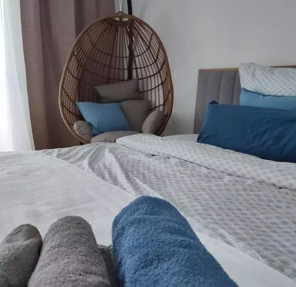 Gemütliches Studio Mit Ausblick, Pool Und Wifi