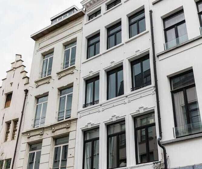 Gorgeous Getaway In The Old City Centre Of Antwerp