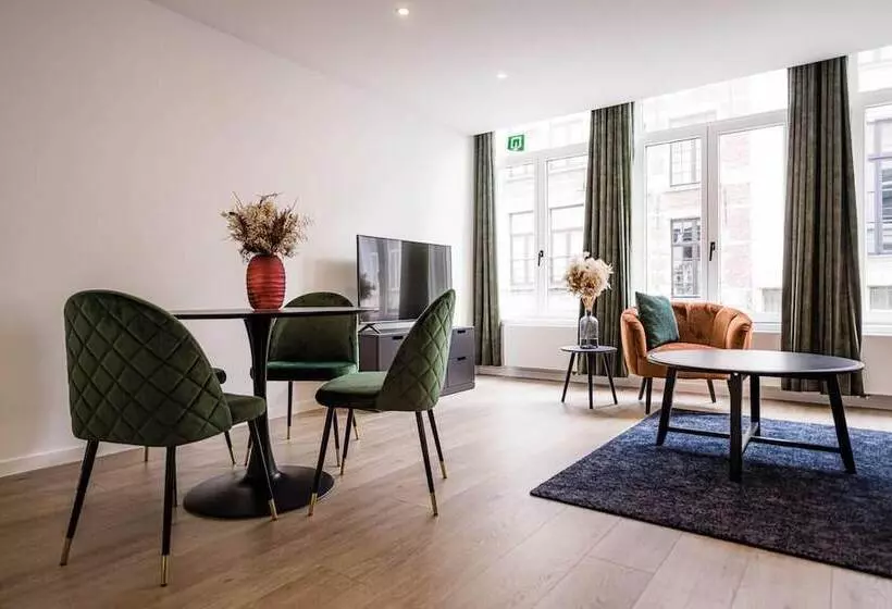 Gorgeous Getaway In The Old City Centre Of Antwerp