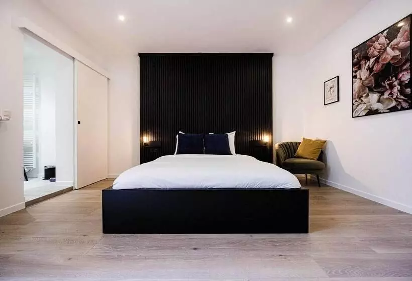 Gorgeous Getaway In The Old City Centre Of Antwerp