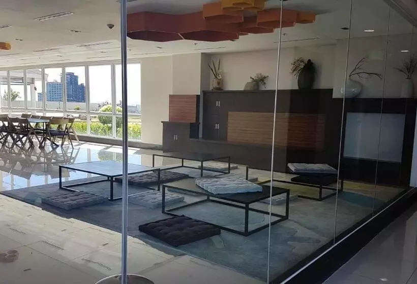 Mactan Newtown Condo With Garden And Ocean View 8newtown Blvd