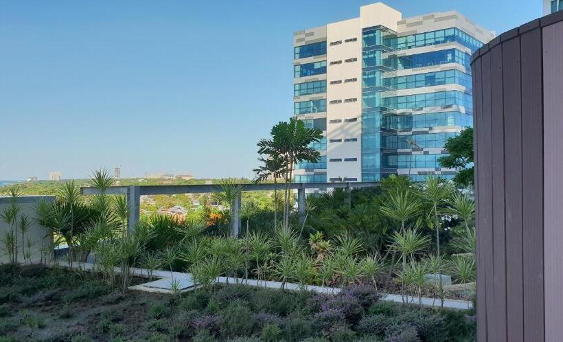 Mactan Newtown Condo With Garden And Ocean View 8newtown Blvd