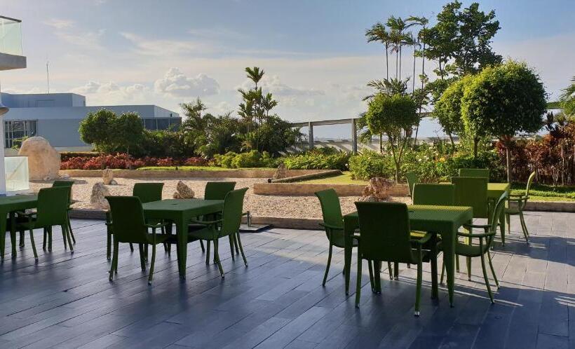 Mactan Newtown Condo With Garden And Ocean View 8newtown Blvd