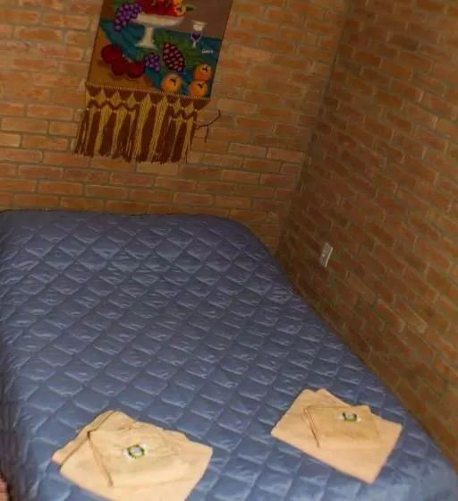 Majatalo Chalé Nativo R Júlio Miranda Nº 06