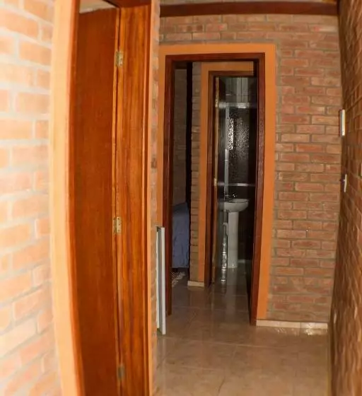 Majatalo Chalé Nativo R Júlio Miranda Nº 06