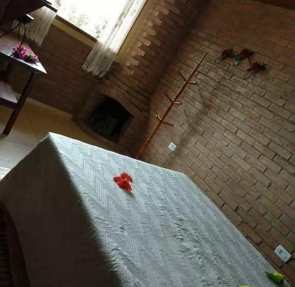 Majatalo Chalé Nativo R Júlio Miranda Nº 06