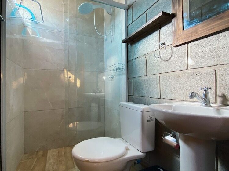 Pensão Recanto Do Xamã   Praia Do Rosa