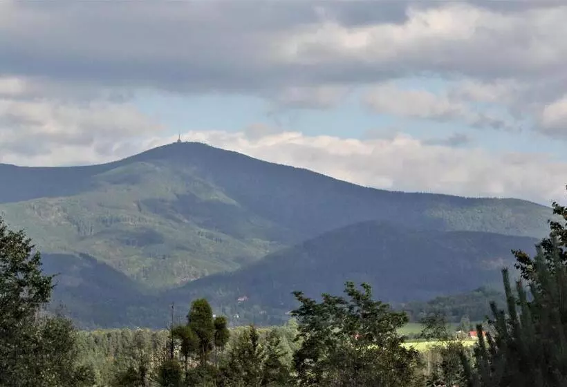 Majatalo Vila Apalucha49 čeladná   12 Osob