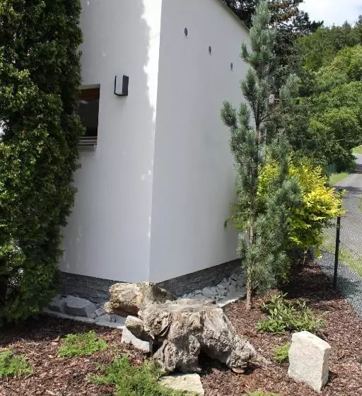 Majatalo Vila Apalucha49 čeladná   12 Osob