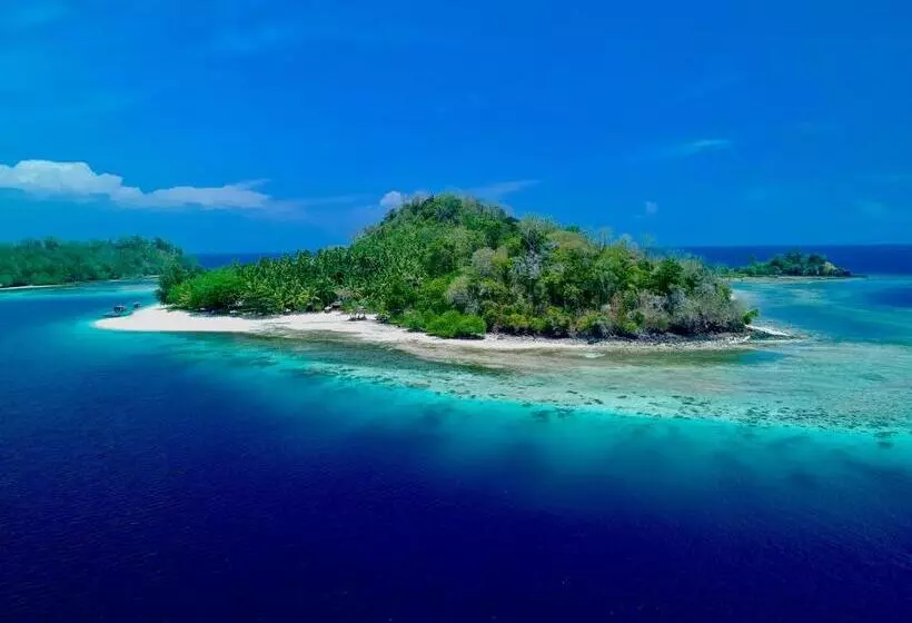 リゾートホテル Blue Bay Divers Likupang Bangka