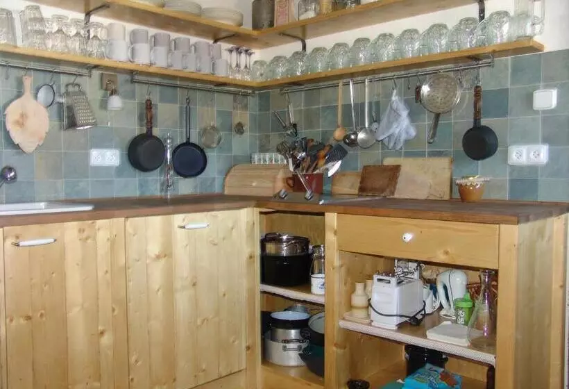 Retkeilymaja Penzion Olesnice