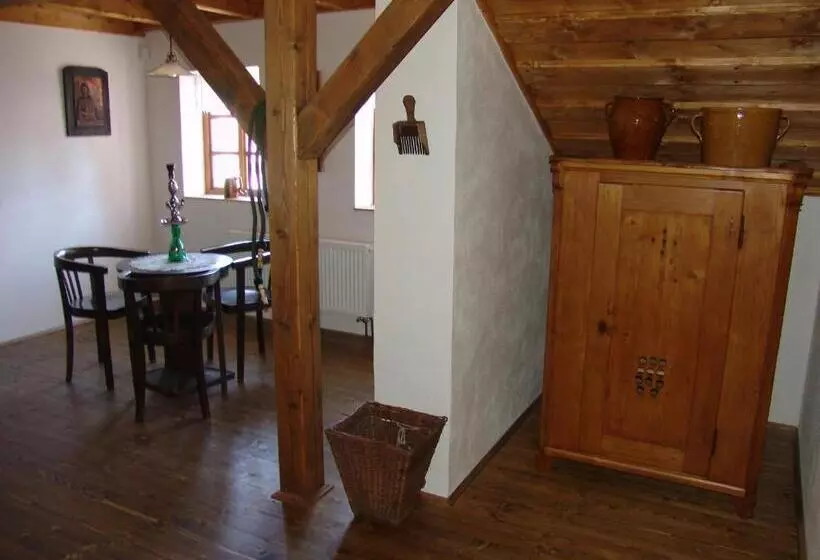 Retkeilymaja Penzion Olesnice