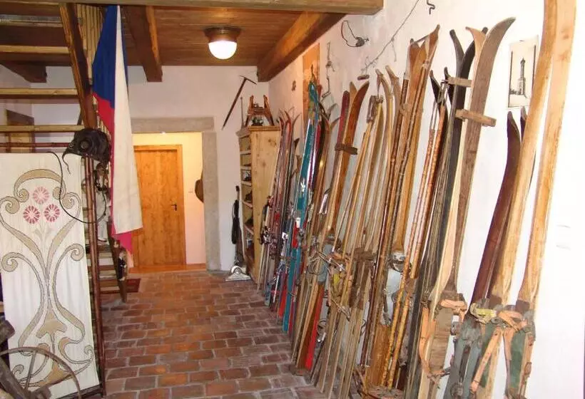 Retkeilymaja Penzion Olesnice