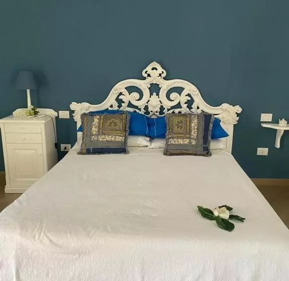 تختخواب و صبحانه Pompei Terafi Home