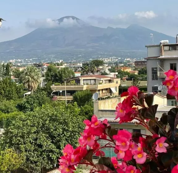 تختخواب و صبحانه Pompei Terafi Home
