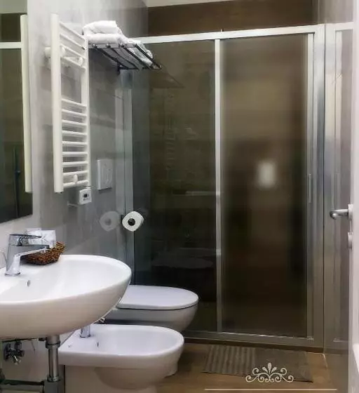 تختخواب و صبحانه Pompei Terafi Home