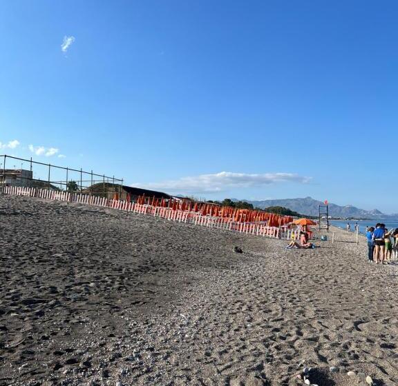 Casa Vacanza Tropicana Home