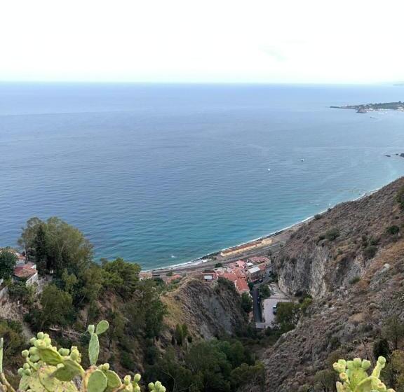 Casa Vacanza Tropicana Home