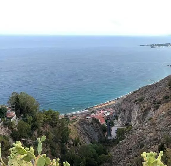 Casa Vacanza Tropicana Home