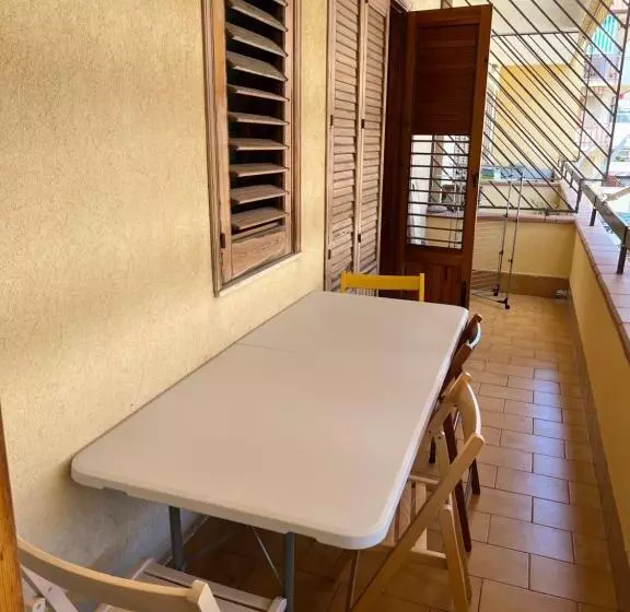 Casa Vacanza Tropicana Home