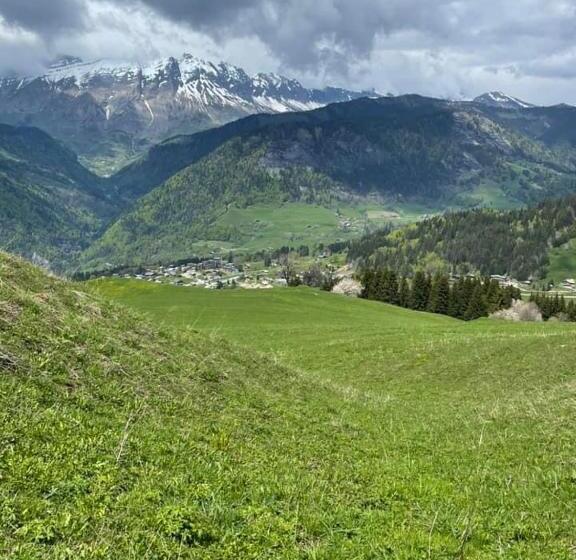 Chalet Familial Au Pied Des Pistes Et Commerces