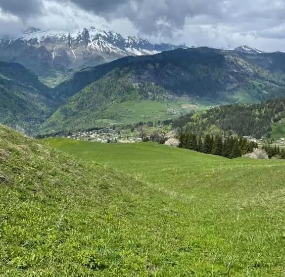 Chalet Familial Au Pied Des Pistes Et Commerces