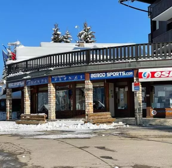 Chalet Familial Au Pied Des Pistes Et Commerces