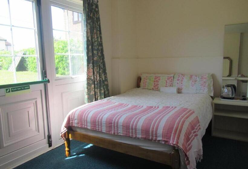 فندق Foreshore House