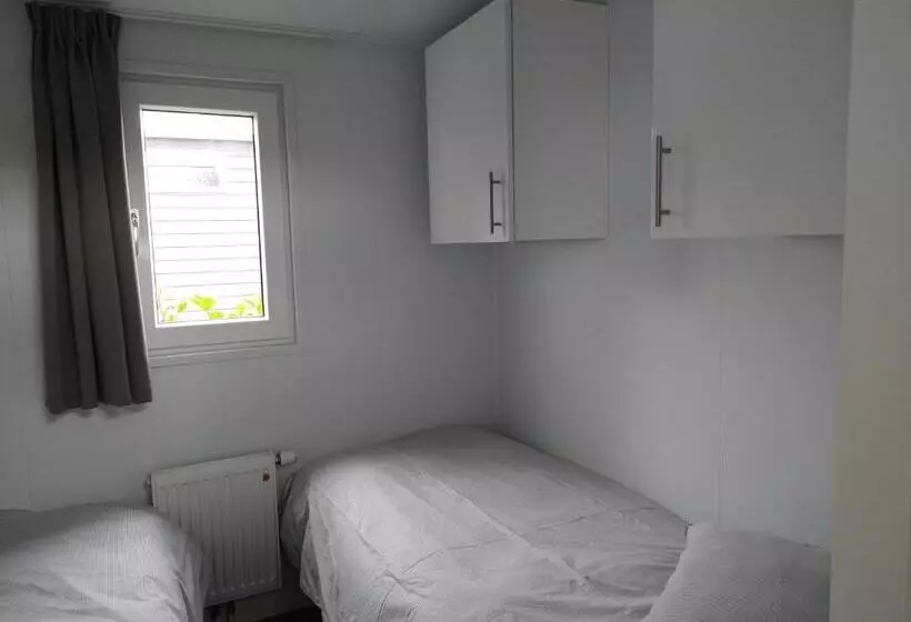 Lathumlodge Met Parkvoorzieningen