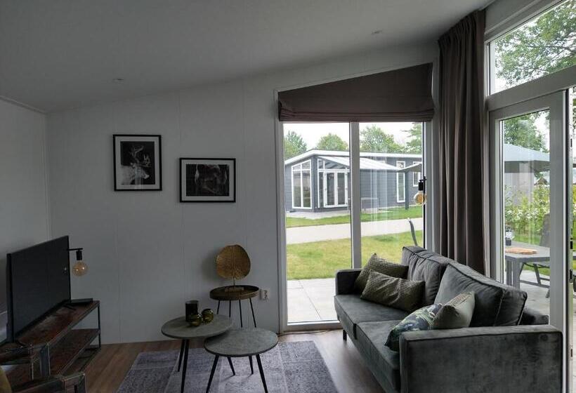 Lathumlodge Met Parkvoorzieningen