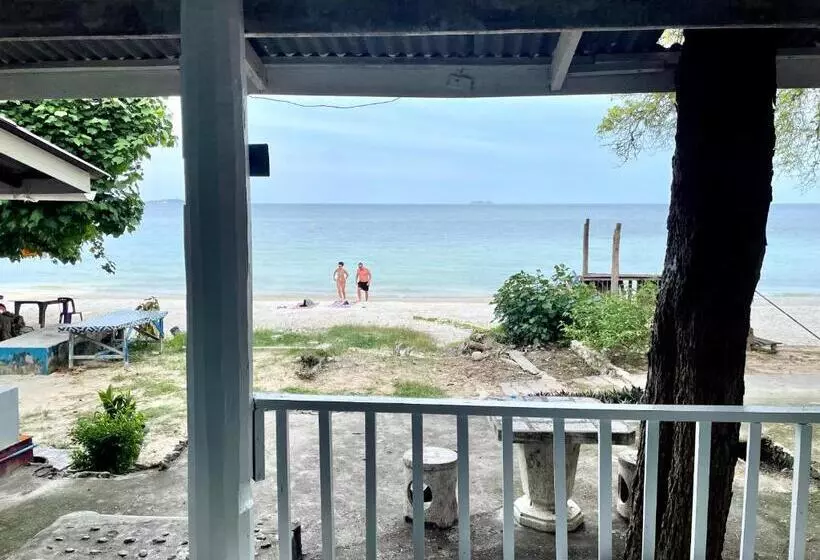 پانسیون Apache Loongdum Koh Samed