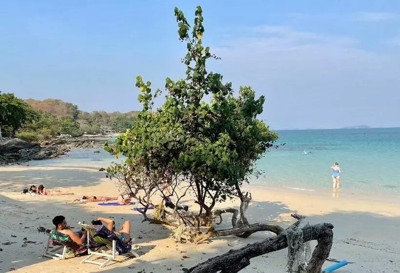 پانسیون Apache Loongdum Koh Samed