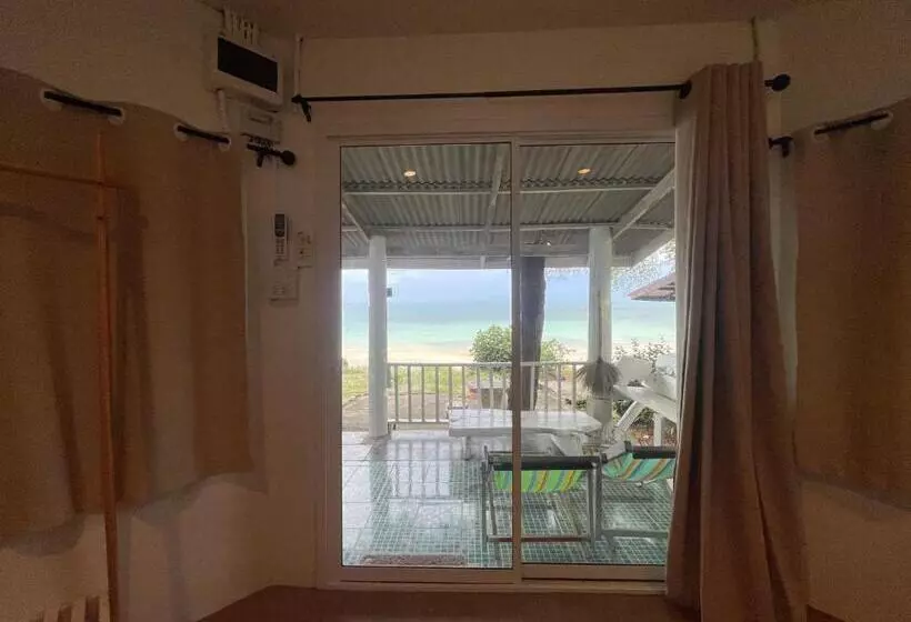 پانسیون Apache Loongdum Koh Samed