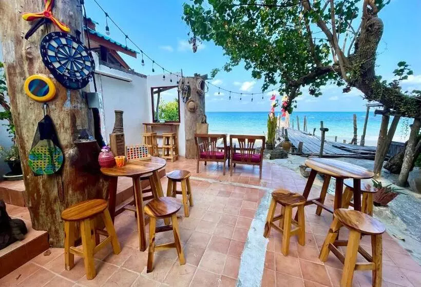 پانسیون Apache Loongdum Koh Samed