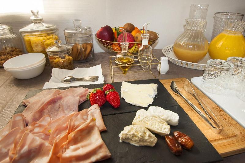 פנסיון Garda Room