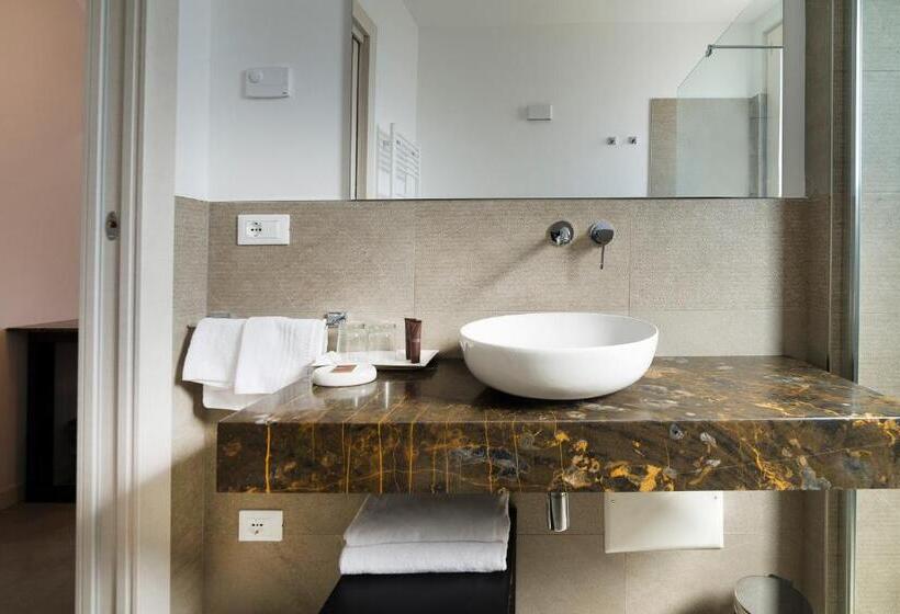 פנסיון Garda Room