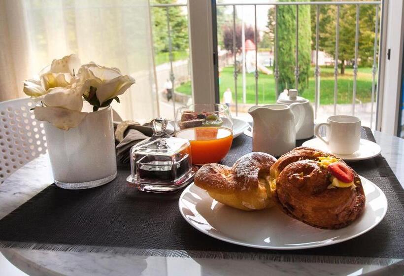 פנסיון Garda Room