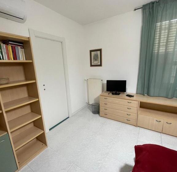 پانسیون Merola Sisters Holiday Home