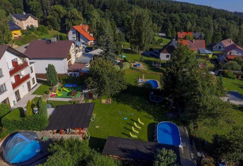 Panzió Penzion Garden