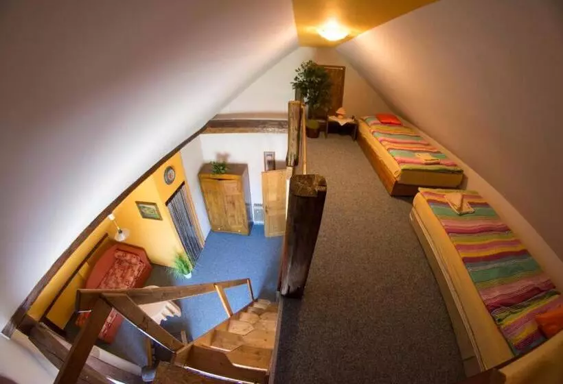 Majatalo Penzion Kamenný Dvůr