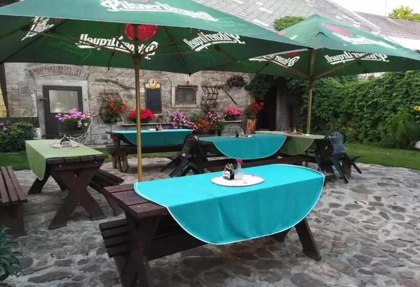 Majatalo Penzion Kamenný Dvůr