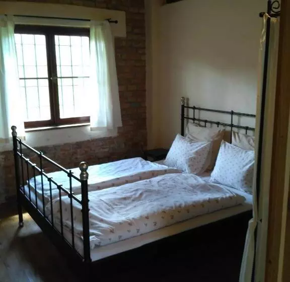 Majatalo Penzion U Sluníčka